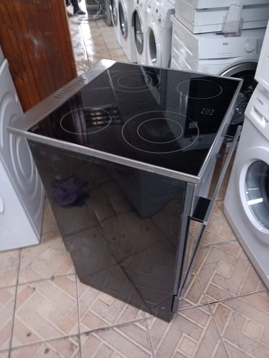 Иноксова свободно стояща печка с керамичен плот Gram 2 години Гаранция