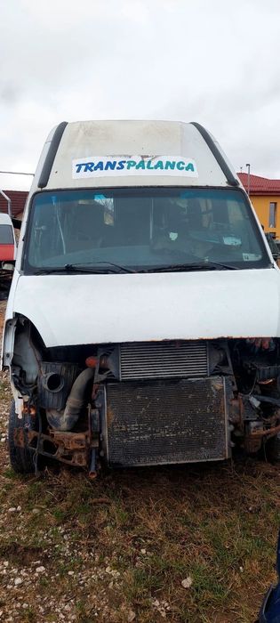 Vând piese iveco daily