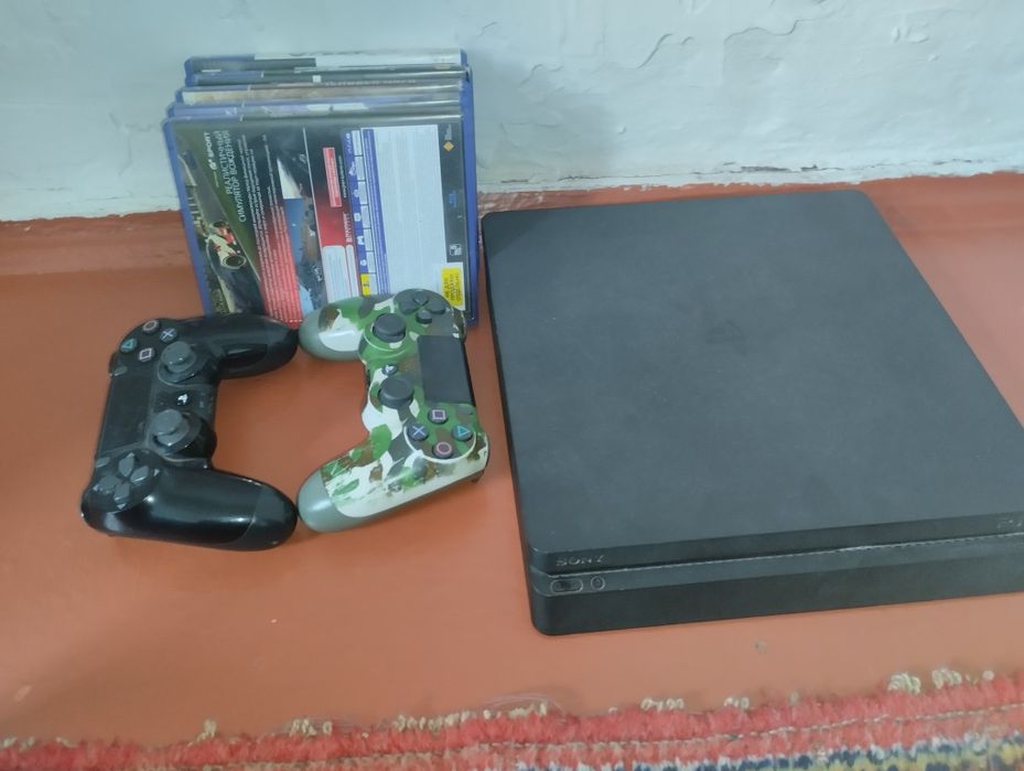 Отличный PlayStation 4
