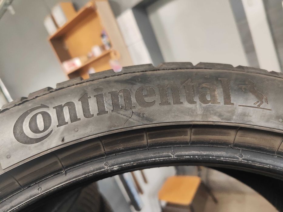 2бр.зимни гуми 245/40/19 Continental