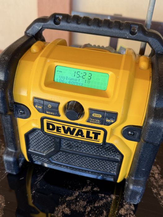 Radio de santier Dewalt in stare foarte buna