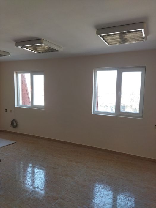 Офиси под наем намира се на автогарата от 20/60кв.