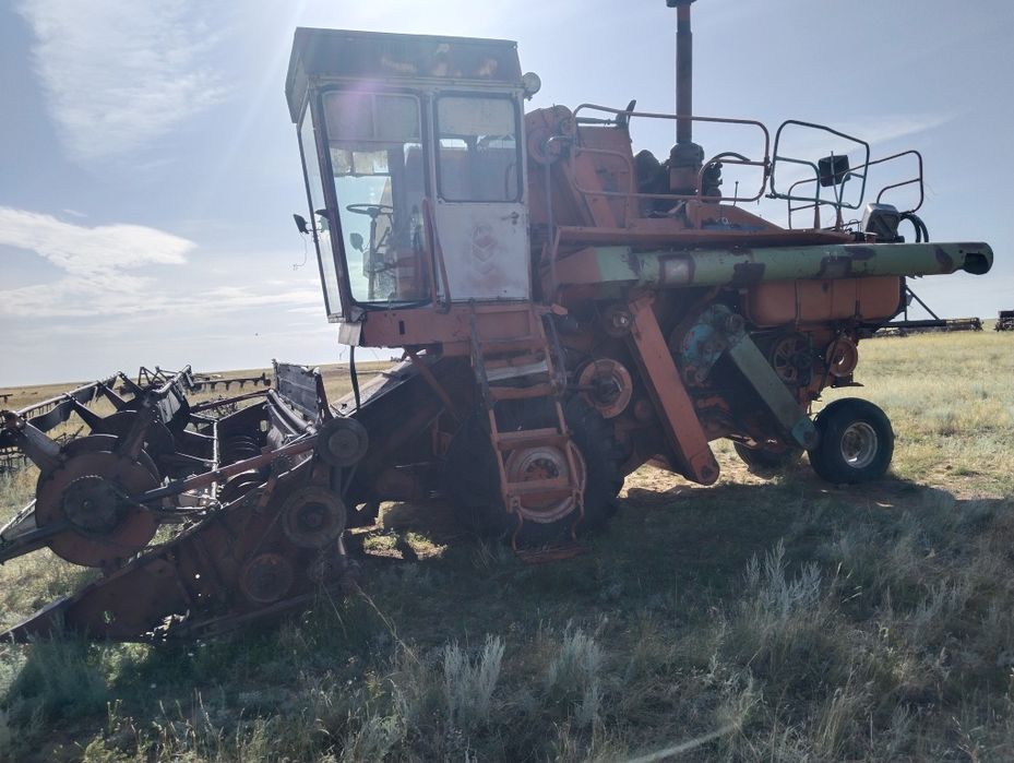 Комбайн сатам енесей