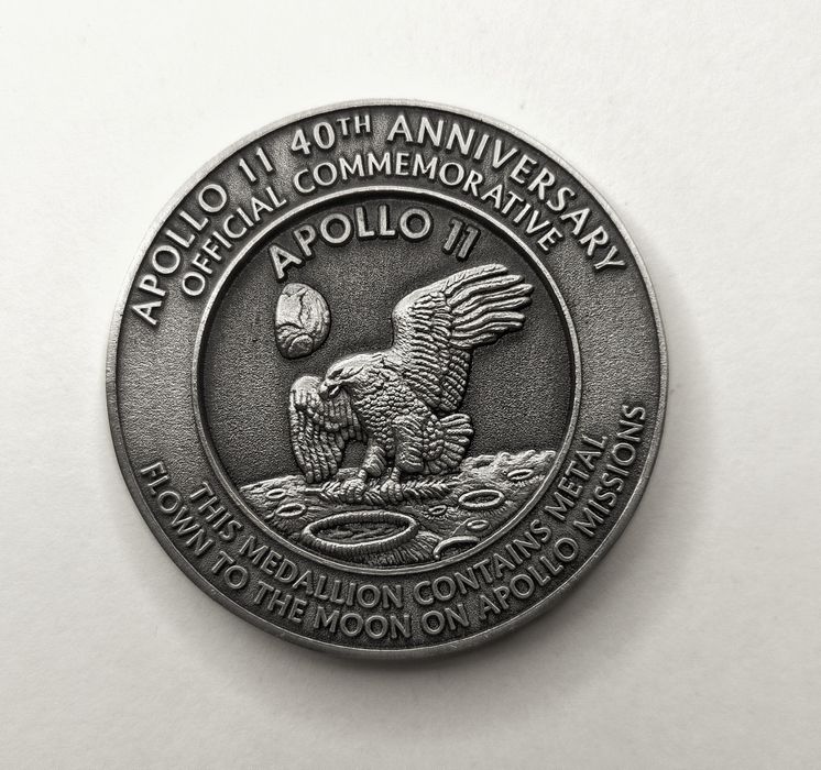 Apollo 11 монета. Медальон NASA.