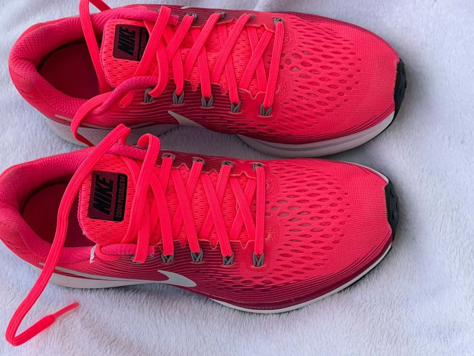 Nike оригинални дамски сникърси 38.5 номер