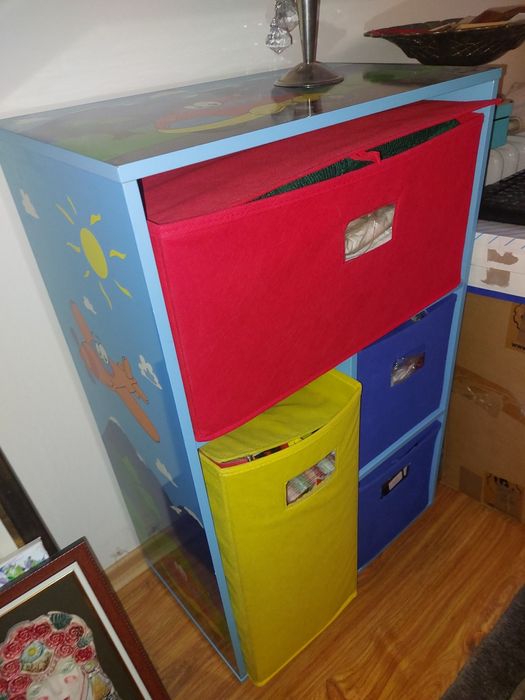 Детски скрин - многоцветен