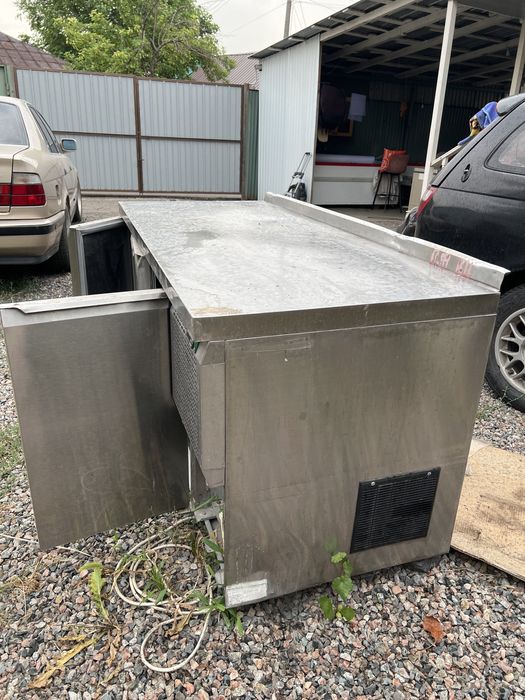 Продам холодильный стол Atesy