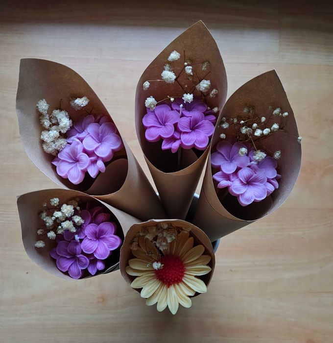 Мини букет за всеки повод от соев восък