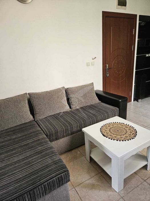 Продава се Двустаен апартамент в к.к. Слънчев бряг - 69 кв.м за 950 €/кв.м - Снимка #1