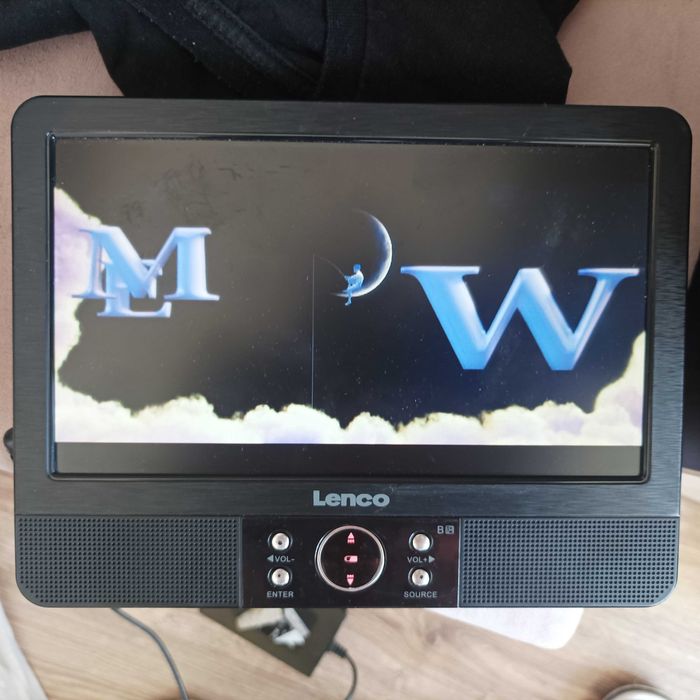 портативно DVD  LENCO  9 ''