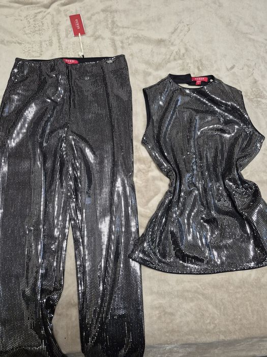 Сет   закупен от магазина  Guess