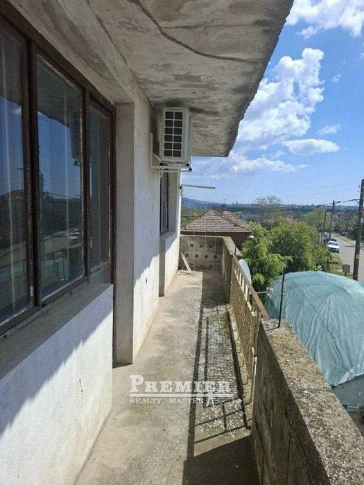 Етаж от къща в с.Тънково