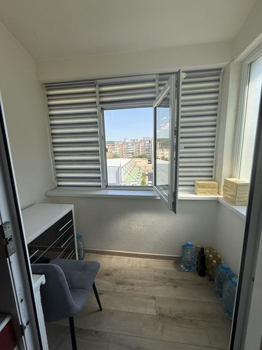 Vand apartament zona Ostroveni