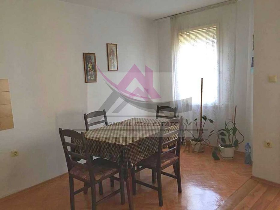 Дава се под наем Двустаен апартамент в Варна, Център - 60 кв.м за 425 € - Снимка #1