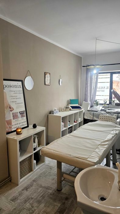 Închiriez camera cosmetica și post frizerie/coafor