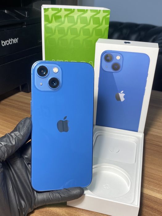 iPhone 13 • 128 GB • Blue