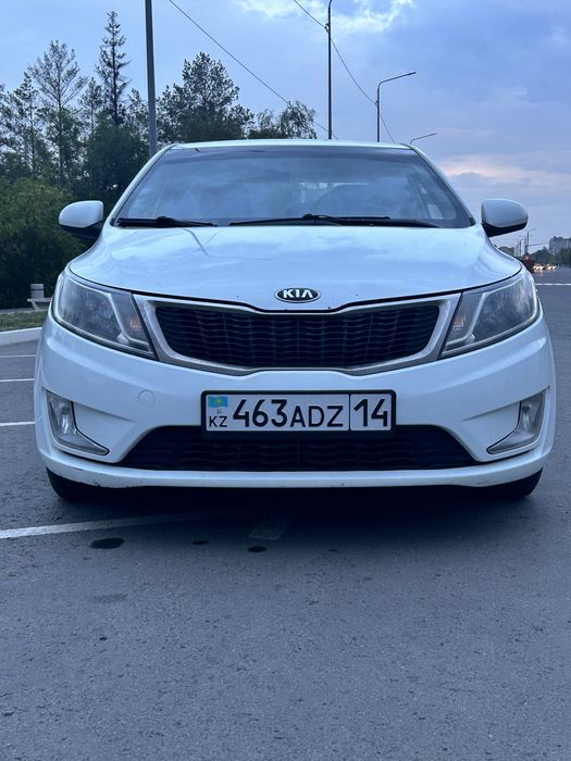 Продам авто киа рио 2014 года