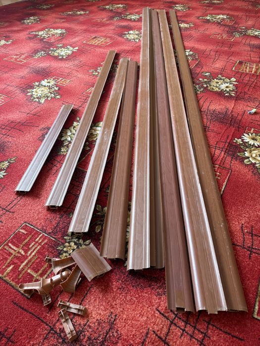 Продам плинтуса напольные