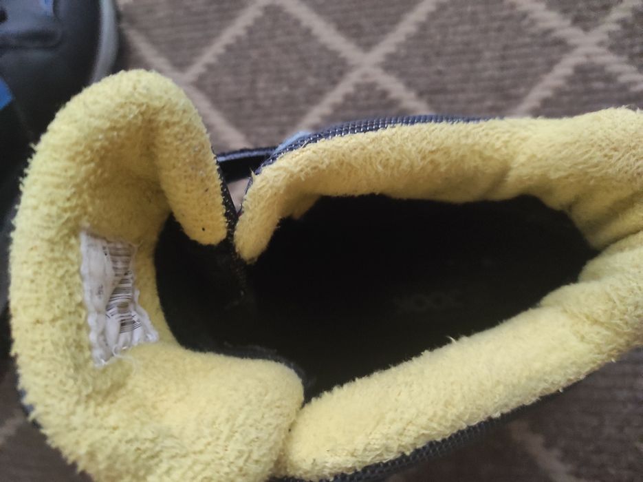 Ботинки демисезонные 35-36р