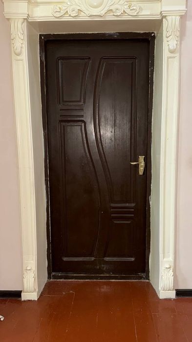 Чистий агаш капылар бар 500,000 келсп беремз