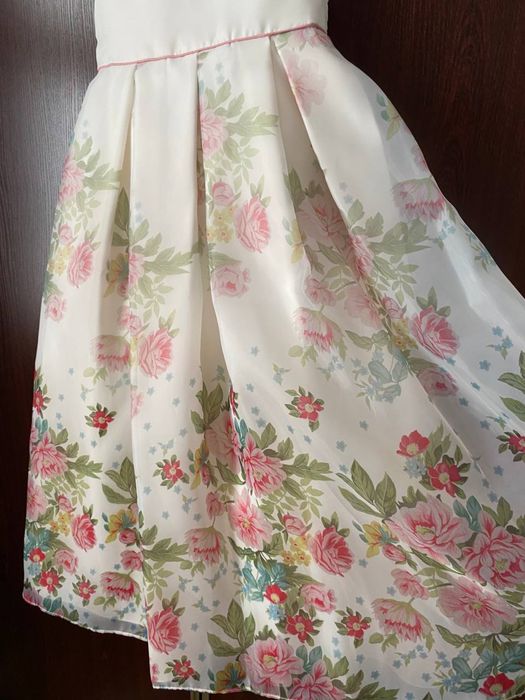 Нарядное платье для девочек