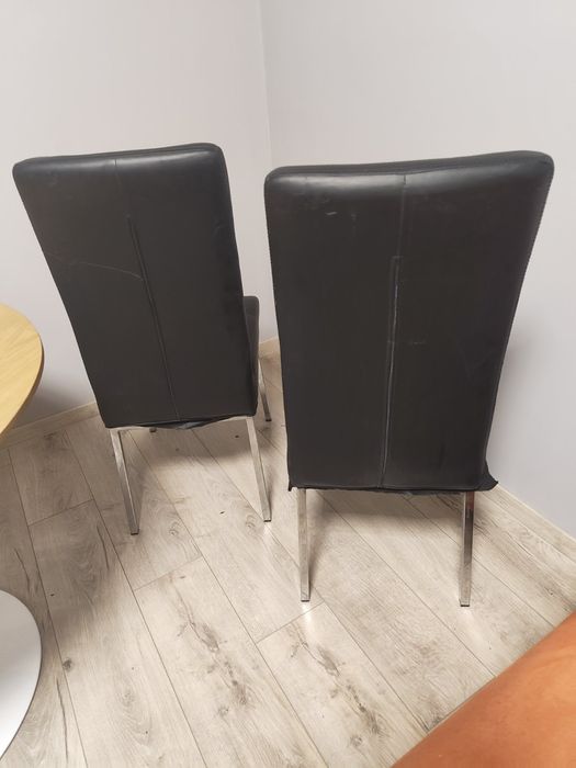 Кожени метални столове с забележки