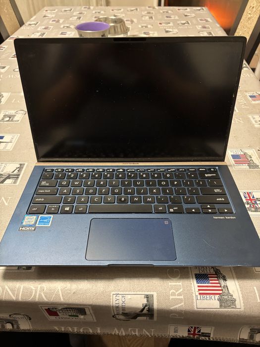 Ultrabook Asus Zenbook 14 UX433F pentru dezmembrat - ecran lcd