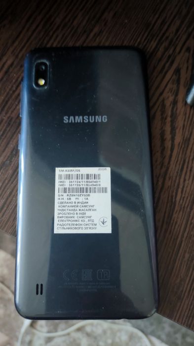Продам телефон Самсунг А105
