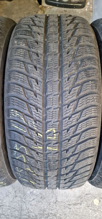 275/55/19 Nokian WR SUV 3