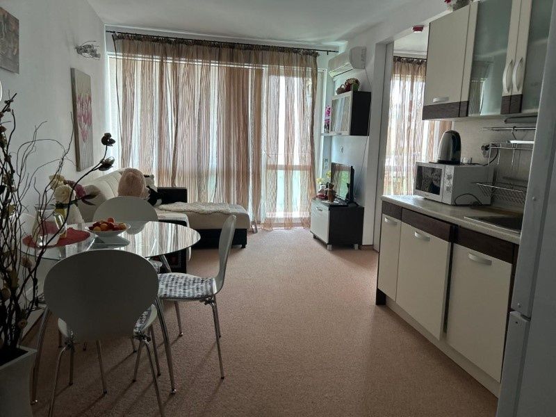 Продава се Двустаен апартамент в Бургас, Сарафово - 52 кв.м за 1500 €/кв.м - Снимка #8