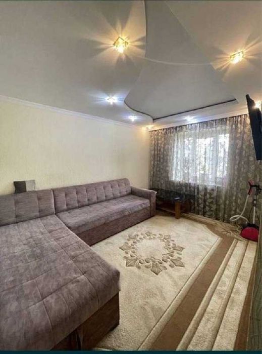 Максим Горкий 2 ком продается
