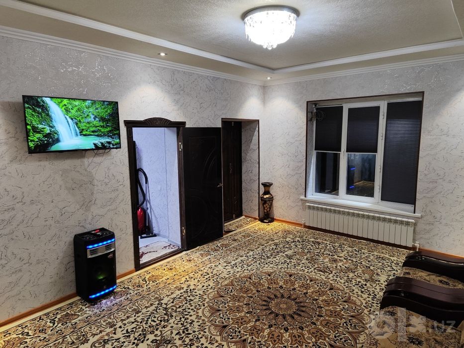 OQ TOSHDA shinam va ko'rkam dacha, toza va halol.