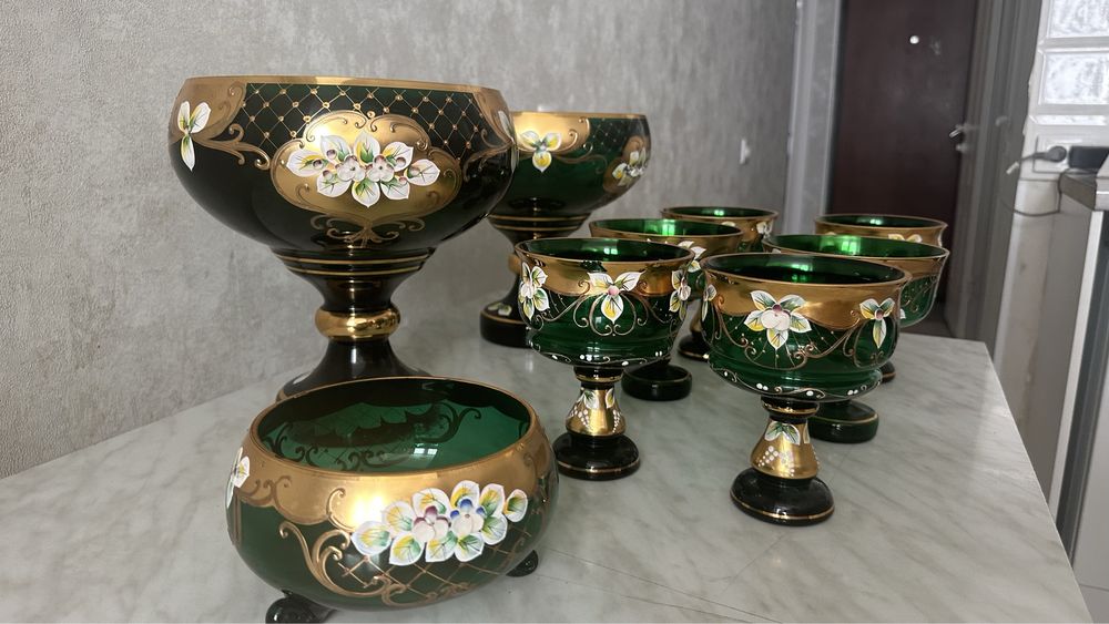 Богема ыдыстары..