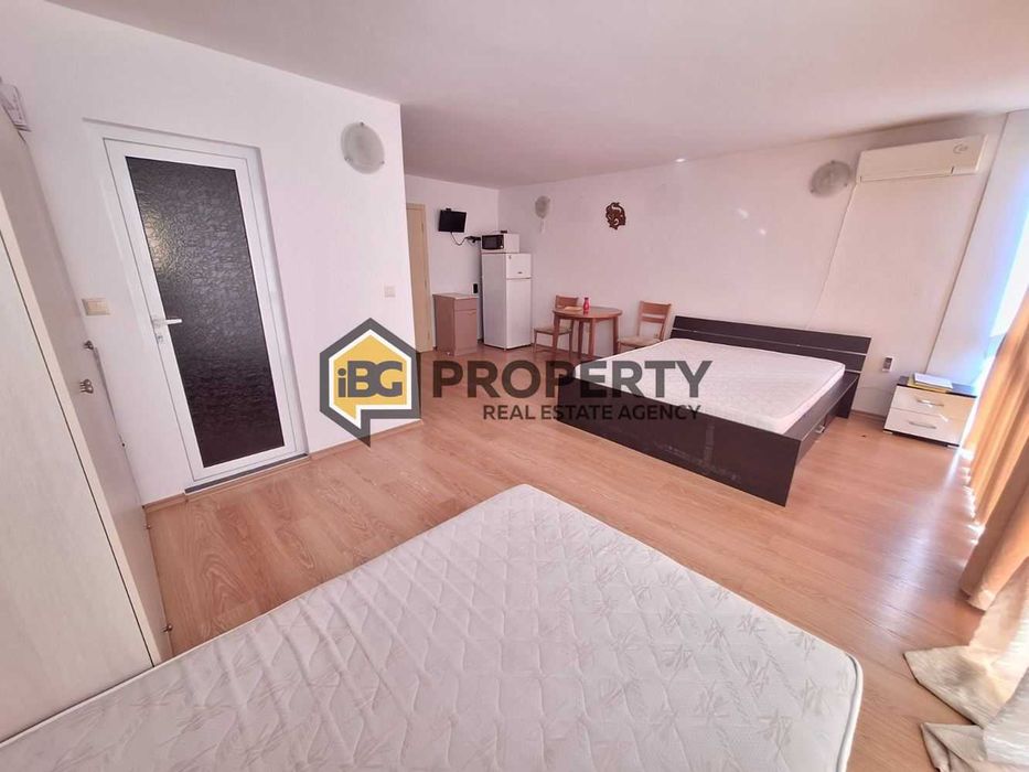 Просторен и светъл апартамент в Бяла