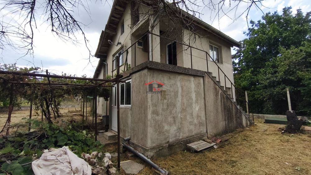 Къща в Варна, област-с.Яребична площ 80 цена 125000