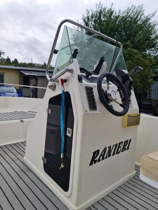 Лодка-морска регистрирана 5 мили