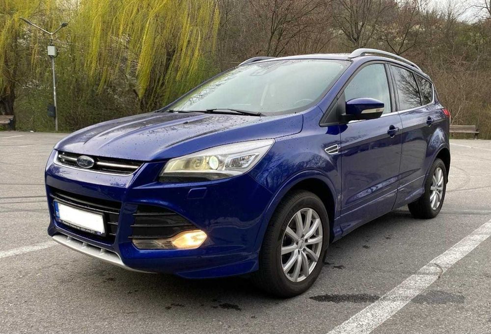 Ford KUGA II TITANIUM-X (nici Qashqai, nici Tiguan) cu super dotări.