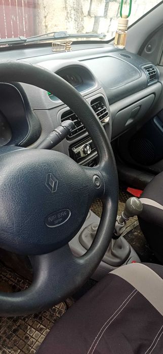 Vand renault clio 2001