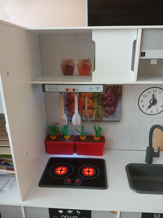 Детска дървена кухня