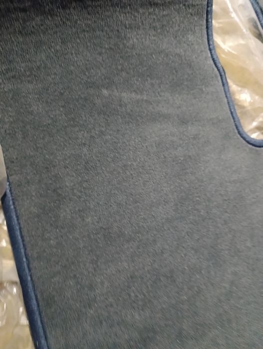 Продам новые полики