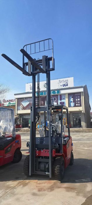 Кара / Kara /  Вилочный погрузчик HELI CPCD15-XCK2, подъём 4.5 м