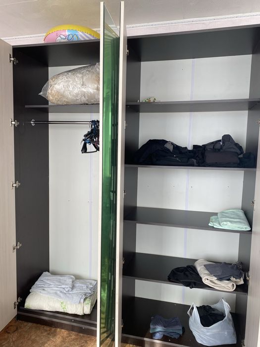 Продам спальный гарнитур комплект