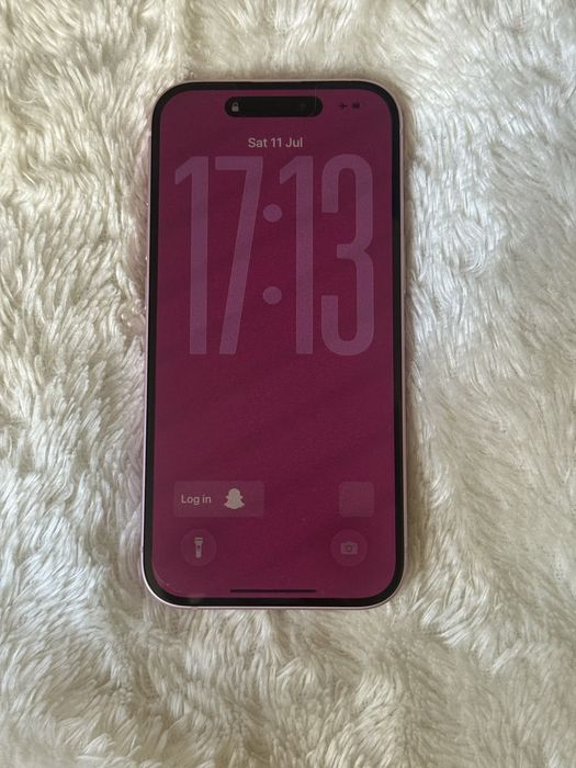 Iphone 15 розовый