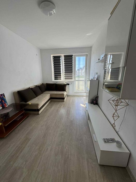 Direct proprietar !Se da in chirie apartament cu 3 camere in bradadiru