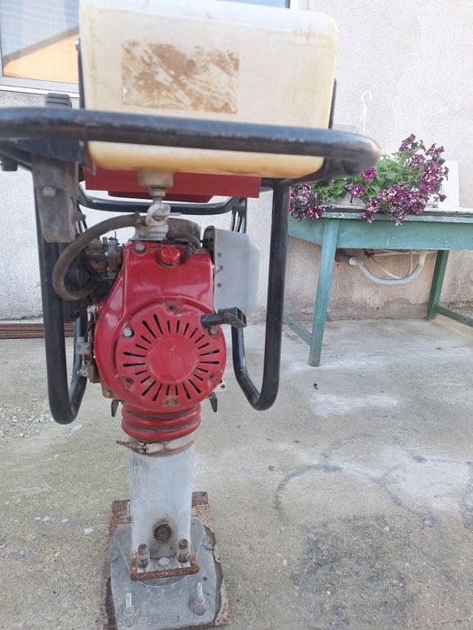 MAI compactor Stone XH670