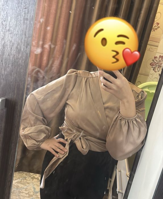 Сары алтын түсті кофта