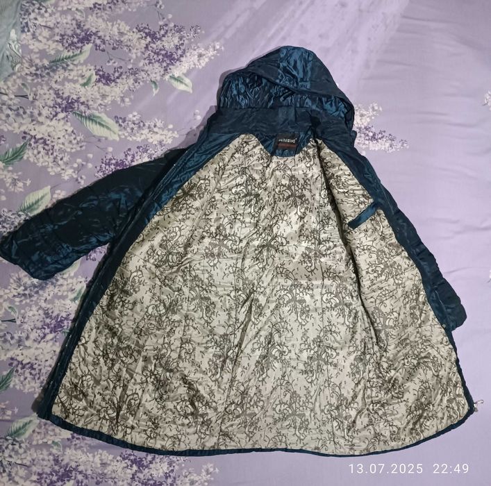 Продаётся женское пальто