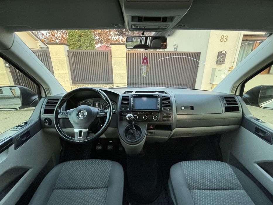Volkswagen Caravelle T5 2014 4X4 2.0 140CP Extra-Lung 8 Locuri (T6)