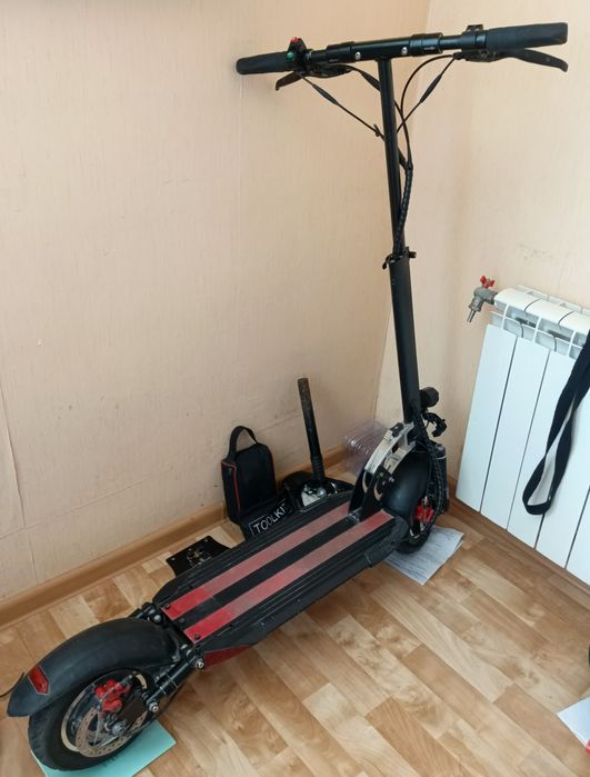 Электросамокат мощный.
