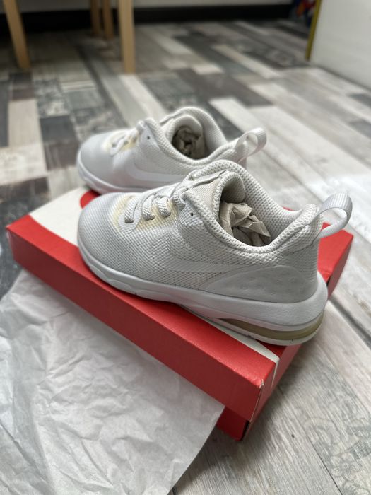 Бебешки nike маратонки